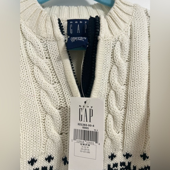 NWT Gap Kids winter motif knit cardigan, size s/m 3-12 months - Picture 7 of 9